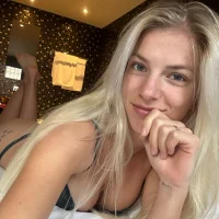 BlondieBritt's Profile Pic