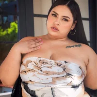 Модель Maya_curvy