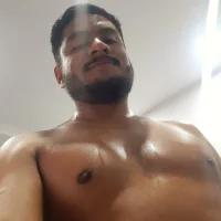 riccoValencia's Profile Pic