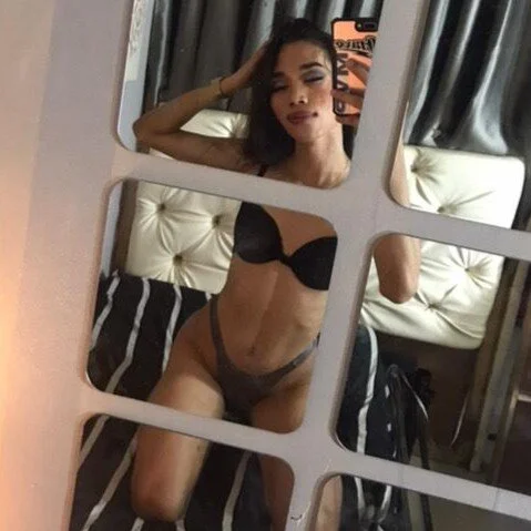 XoTrisha Stripchat profile image