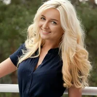 NoreenElson's Profile Pic