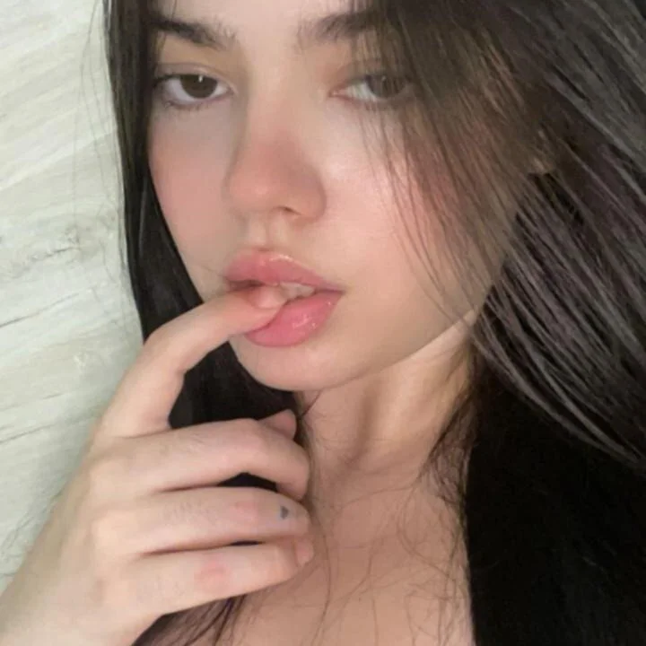Valentina2390 Stripchat profile image