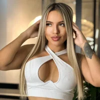 6valeria's Profile Pic