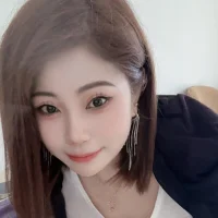 Queen_Yun এর প্রোফাইল ছবি