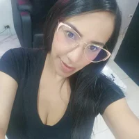 Angela-23- profiképe