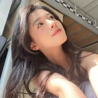 Young__babe's Profile Pic