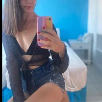 Heeleenn918 Adlı Modelin Avatarı