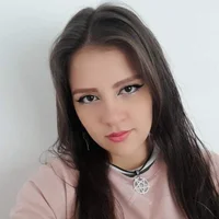 Madelyne_'s Profile Pic