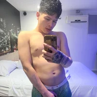 Andy12912 Poză avatar