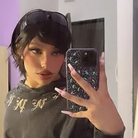 Camille_deluxe's Avatar Pic