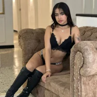 emmy_vanucy Adlı Modelin Avatarı