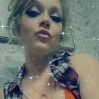 Ảnh đại diện của sneakyadventerouswife