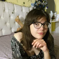 YaninaDrons's Profile Pic