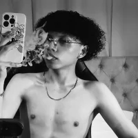 _taylor_black 头 像图片