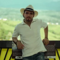 Dante_Bones's Profilna slika