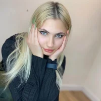 Профилна снимка на MeganWhiteb