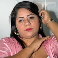 SharonBlakeX's Profile Pic