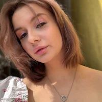 MollyMillss's Profile Pic