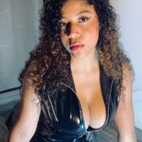 Imagem de avatar de Lilybrunette_