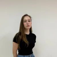 LucettaBride Φωτ, Προφίλ