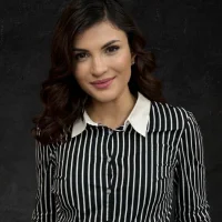 SophieNovax Φωτ, Προφίλ