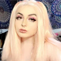 submissivelittlewhore's Profile Pic