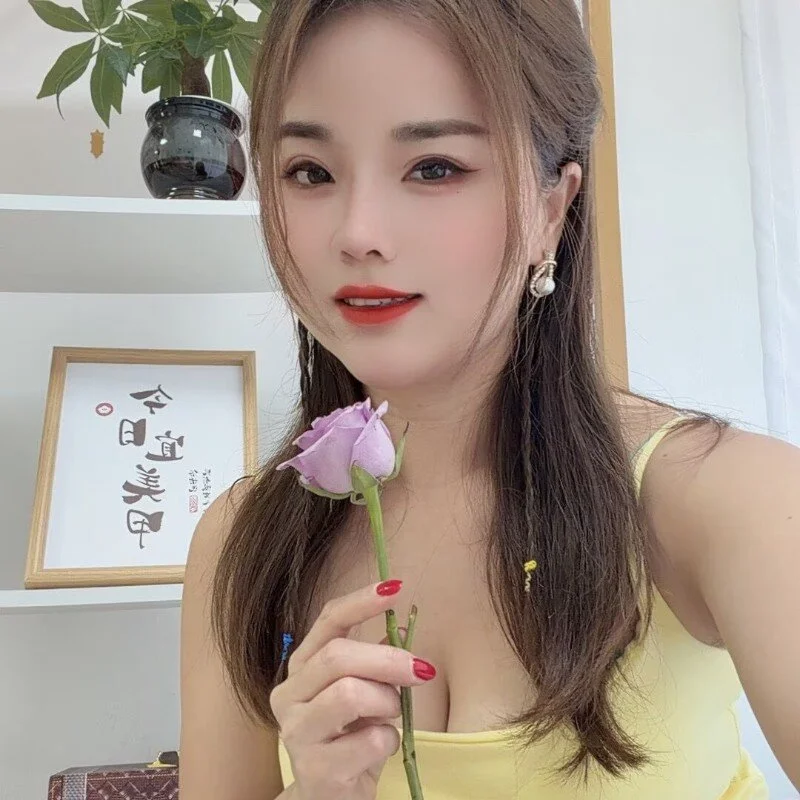 Xiaoxiao-y Stripchat profile image