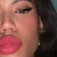 Andiesasha's Profile Pic