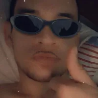 Velhinh000's Profile Pic