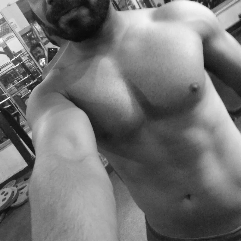 moody_hunky profile photo