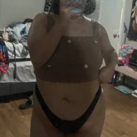 babiiEmms's Profile Pic