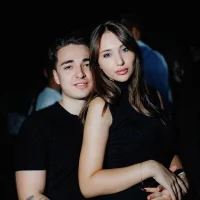 IsabellaCouplee: изображение аватарки