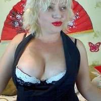 NaughtyMILF4UX