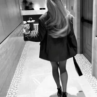 stella_noir's Profile Pic