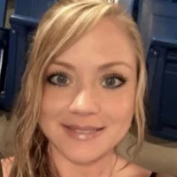 amandatheblondewife's Avatar Pic
