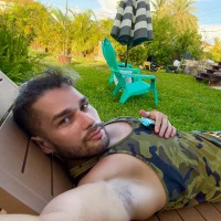 Louisjjj@xh's Profile Pic