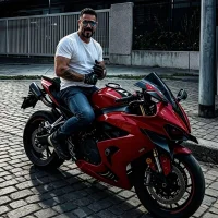 Slika avatara modela wolfbucker