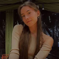ValeneJulye's Profile Pic