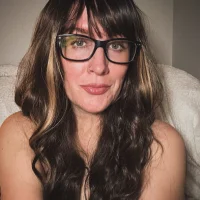 librarylily's Profile Pic