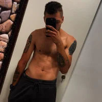 dadaa12's Profile Pic