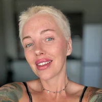 NakedFlowerHelena Immagine Avatar