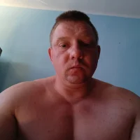 Robert198098 model avatar