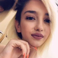 LollaBelle's Profile Pic