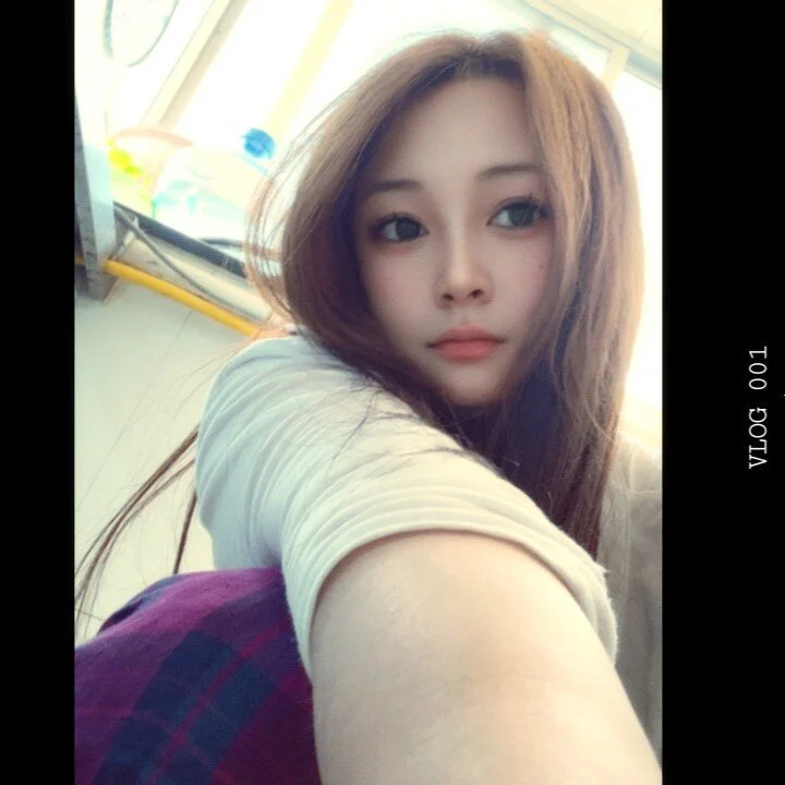 Daisy-77 profile photo