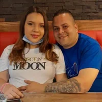 Sugar_and_honey's Avatar Photo