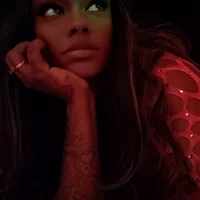 Tsunamiiimakesitwet's Profile Pic