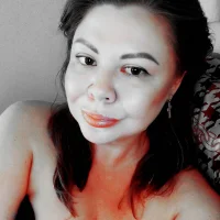 Jenia's Profile Pic