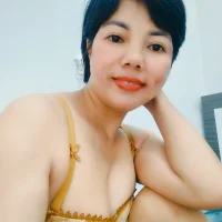 LuxiLuxi18xn Offline chat-huone