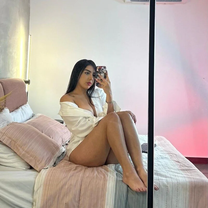 IVONNEREYES Stripchat profile image
