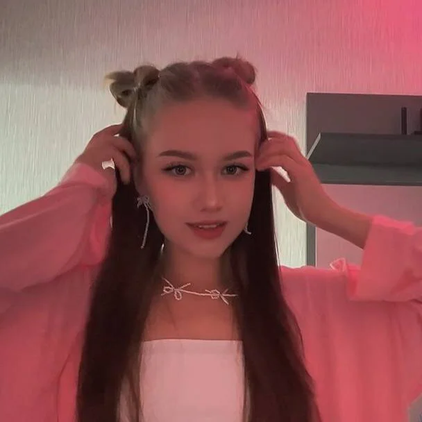 DelphaDobrushin profile photo